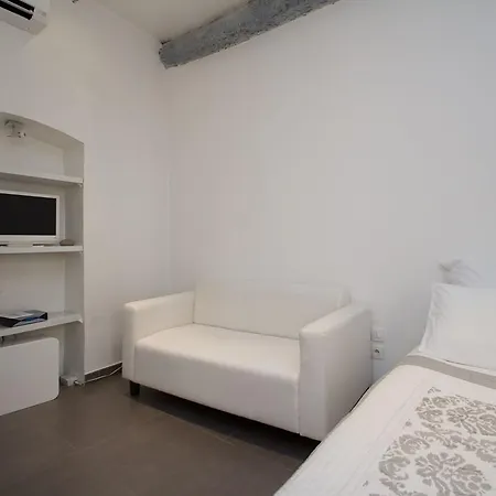 Studio St Antoine 아파트 칸느